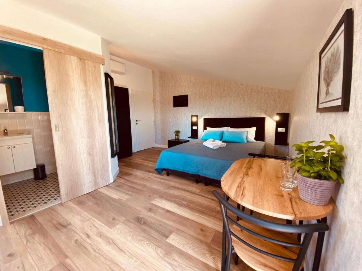 Boutique Rooms Mare Fabulas Ρόβινι Εξωτερικό φωτογραφία